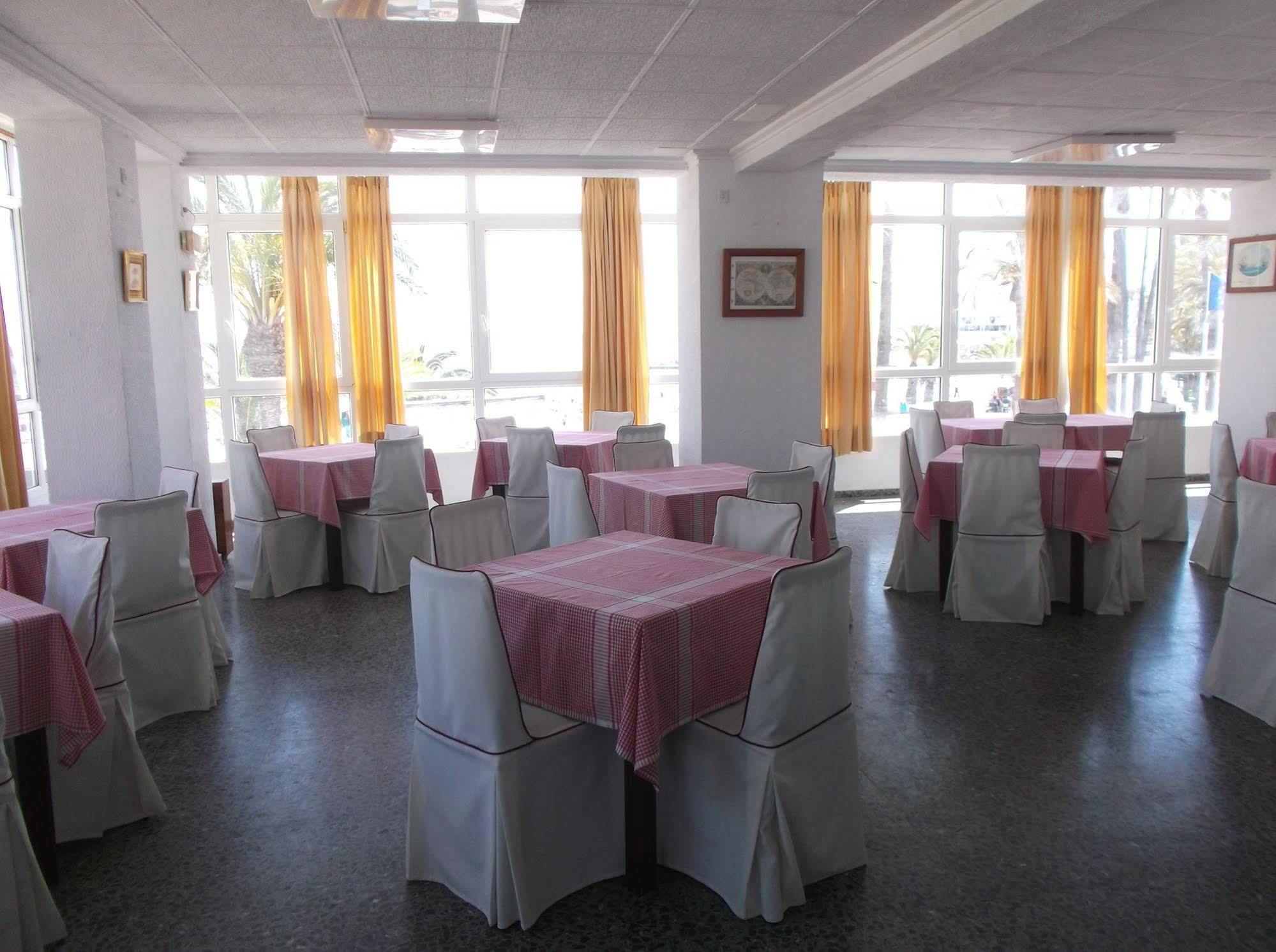 Lido Hotel 2*